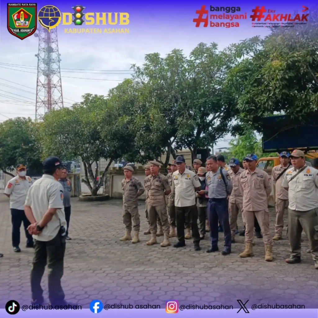 Tim PJU DISHUB ASAHAN giat penertiban kakilima di bahu jalan