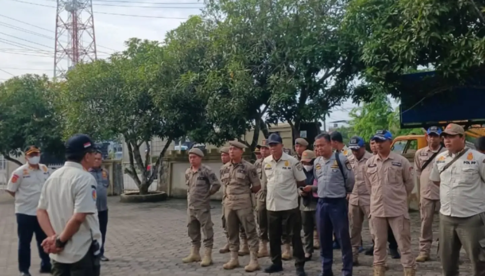 Tim PJU DISHUB ASAHAN giat penertiban kakilima di bahu jalan