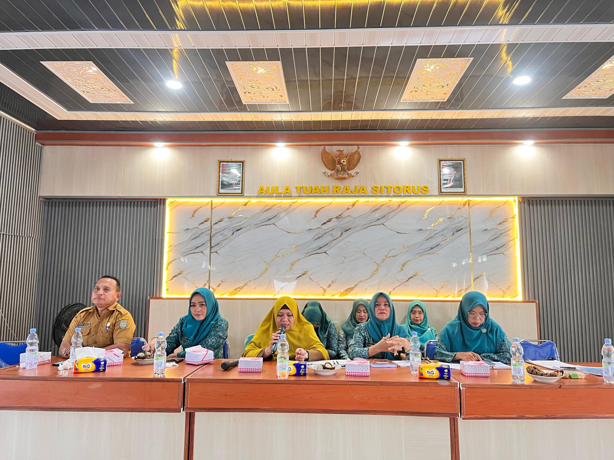 Menghadiri pembinaan untuk lomba PAAR di Desa Urung Pane