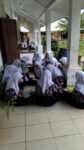 Sunat Massal dan Bazzar Buku
