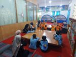 Mobil Perpustakaan Keliling di SMP Negeri 2 Sei Kepayang Barat.