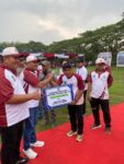 Membaca Buku Anti Bosan di Perpustakaan Keliling