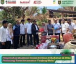 Penyerahan Bantuan Sosial Korban Bencana Kebakaran di Kecamatan Simpang Empat