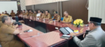Dinas Sosial Dampingi Pertemuan P2K2 dan Penyaluran Buku Tabungan PKH di Kecamatan Kisaran Timur