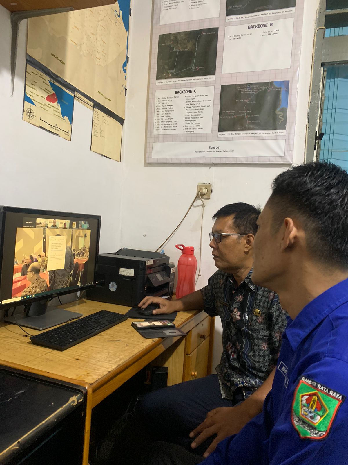  Staf Bidang Teknologi dan Informatika Dinas Komunikasi dan Infomatika Kabupaten Asahan Mengikuti Zoom Meeting