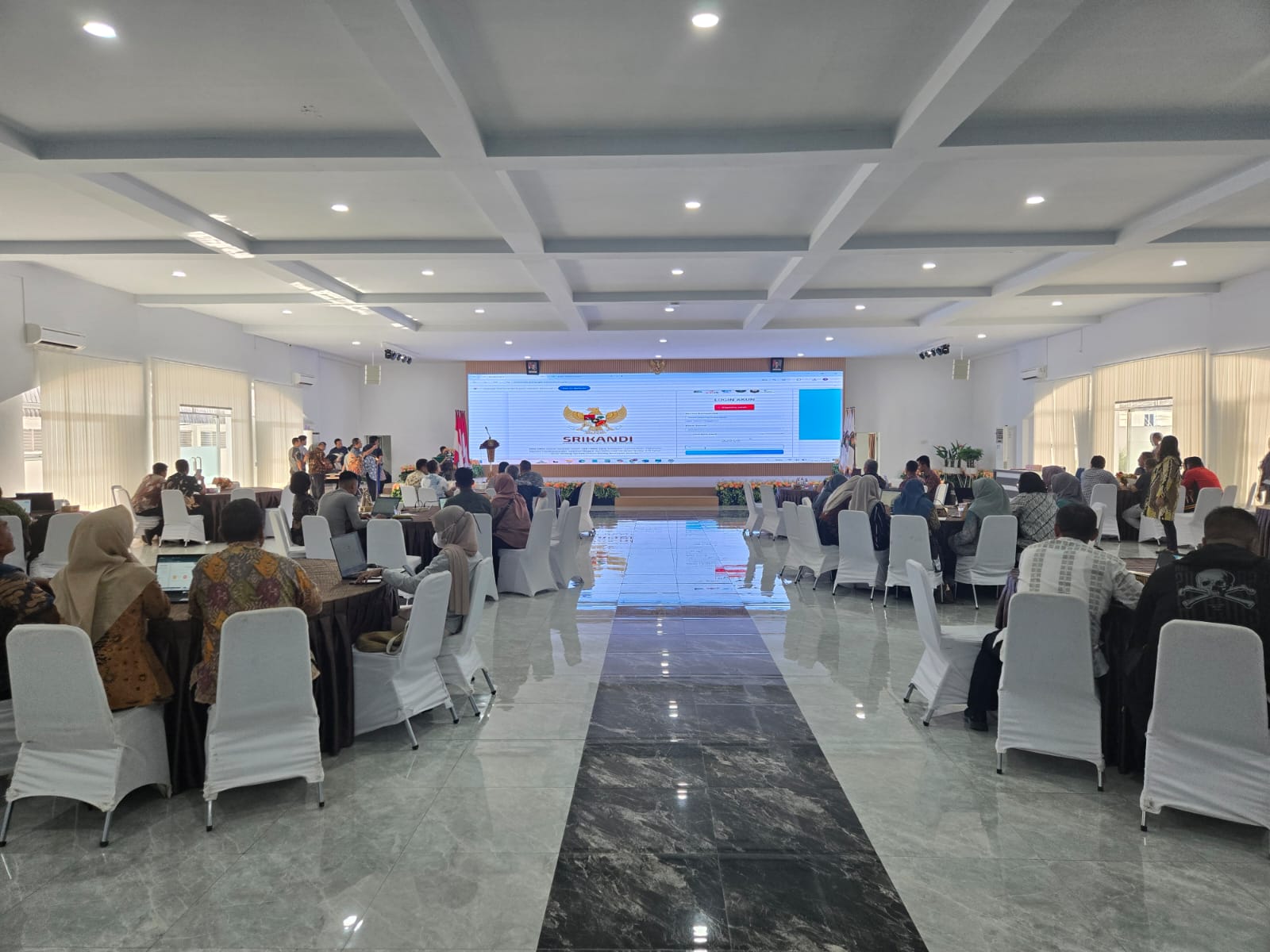  RAPAT PERSIAPAN LAUNCHING APLIKASI SRIKANDI