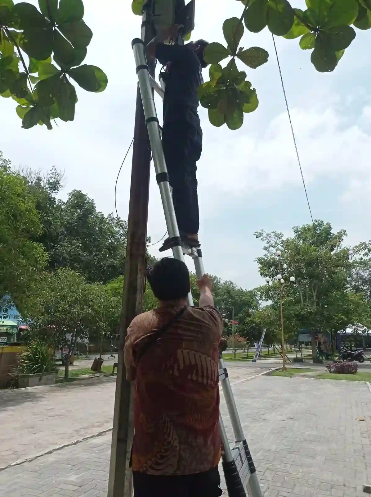 ezgif-2046649af72986