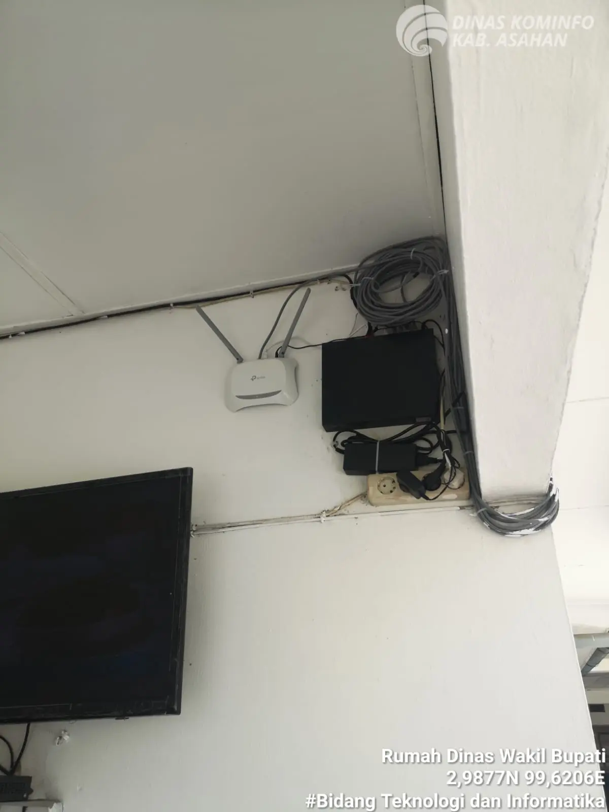  Pemasangan Perangkat Wifi di Rumah Dinas Wakil Bupati