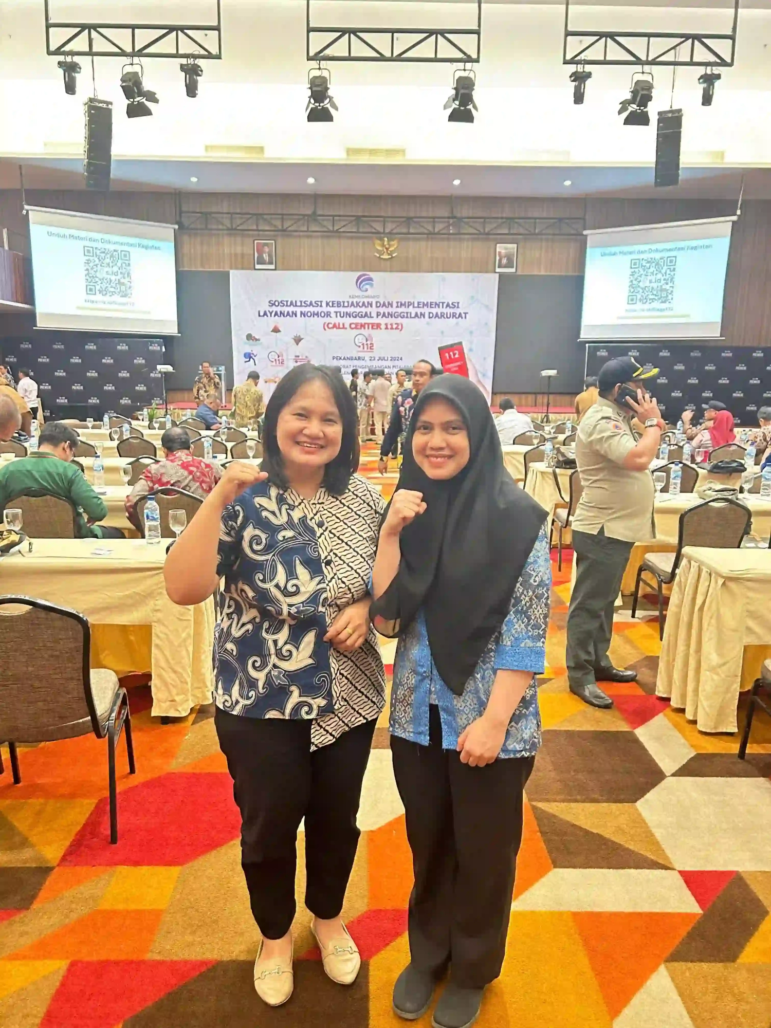 ezgif-7db7b040c4d05d