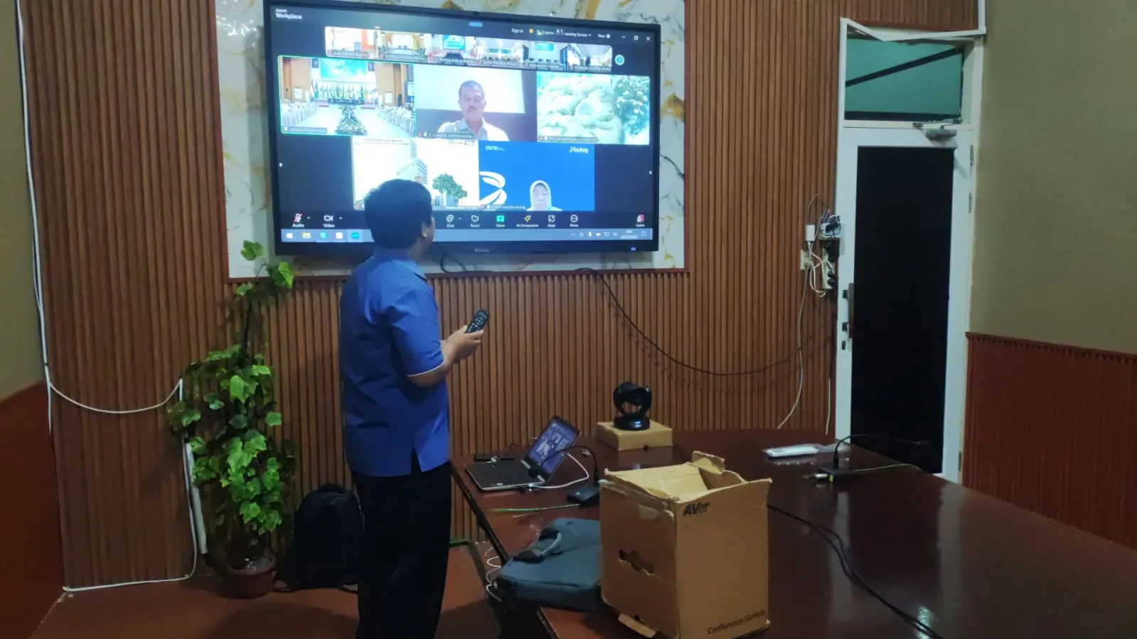  FASILITASI ZOOM MEETING PENGENDALIAN INFLASI DAERAH 2025