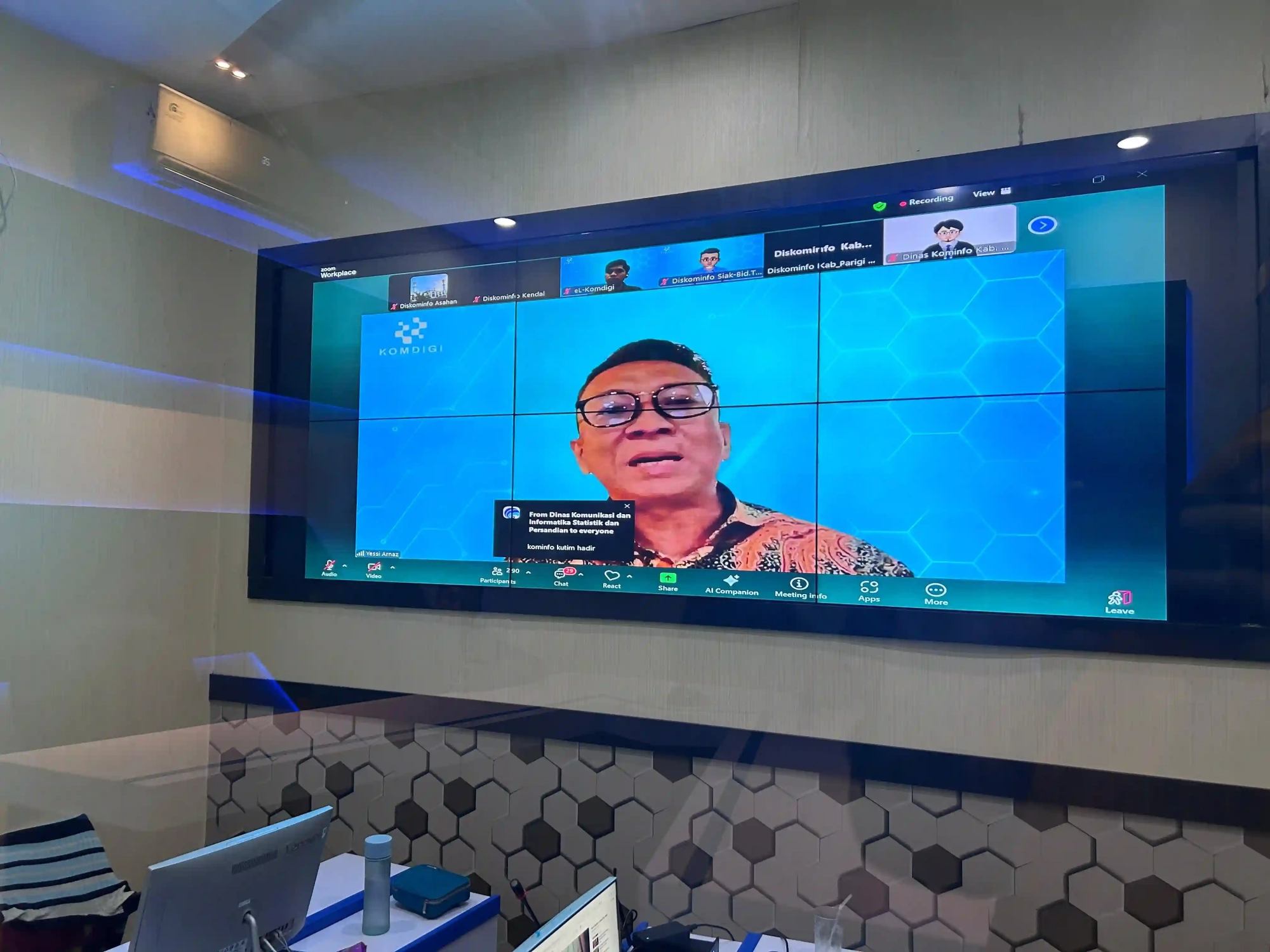 ezgif-4d6ceb24f05246