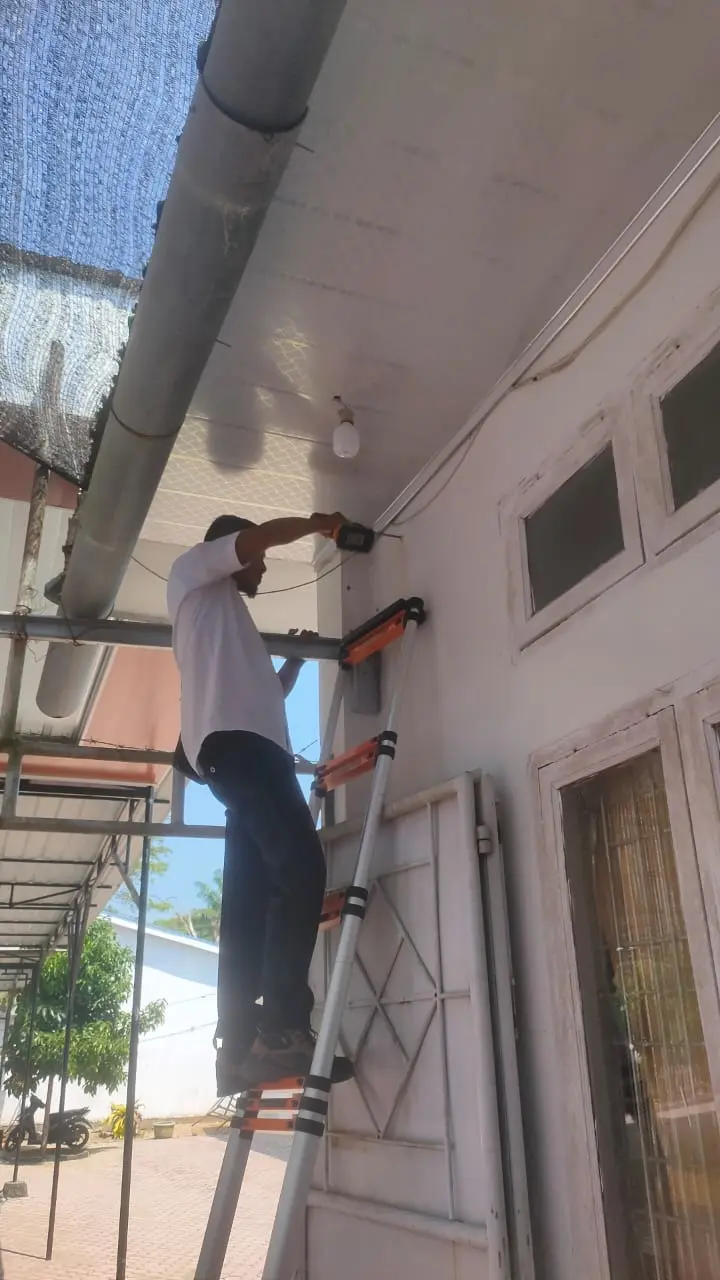  Perbaikan CCTV dan Monitoring Jaringan di Kecamatan Air Batu