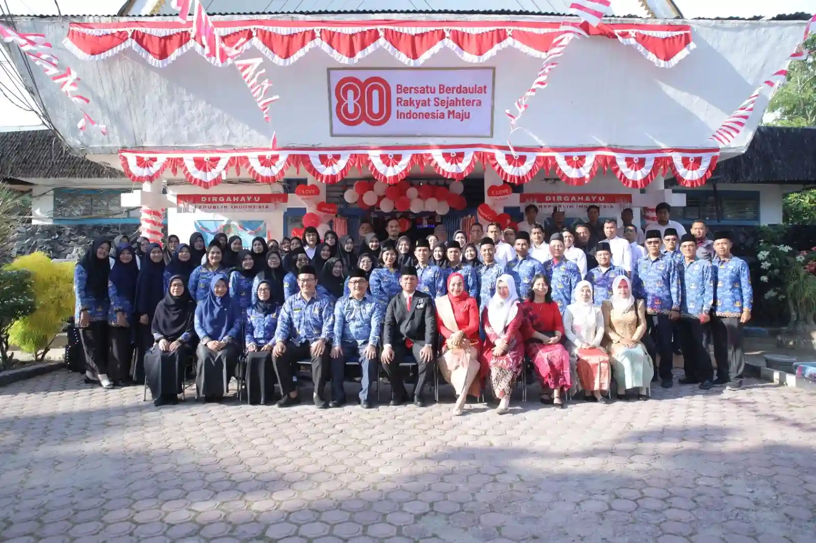 ezgif-85df2137cb685f