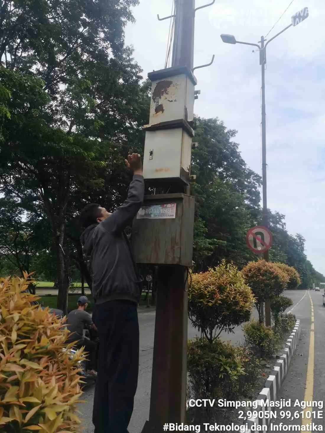  Perbaikan CCTV Jalan Simpang Masjid Agung