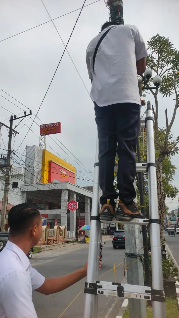  Perbaikan CCTV Jalan Masjid Raya, Masjid Agung dan Pos Polisi