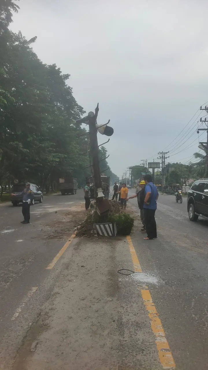  Pemindahan Tiang CCTV dari Depan Masjid Agung ke Kantor Kominfo