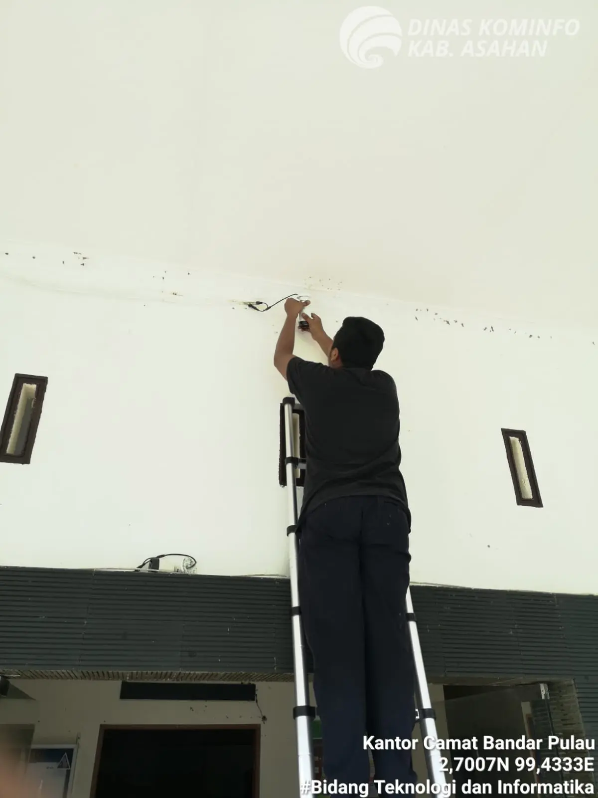  Perbaikan CCTV Kantor Camat Bandar Pulau