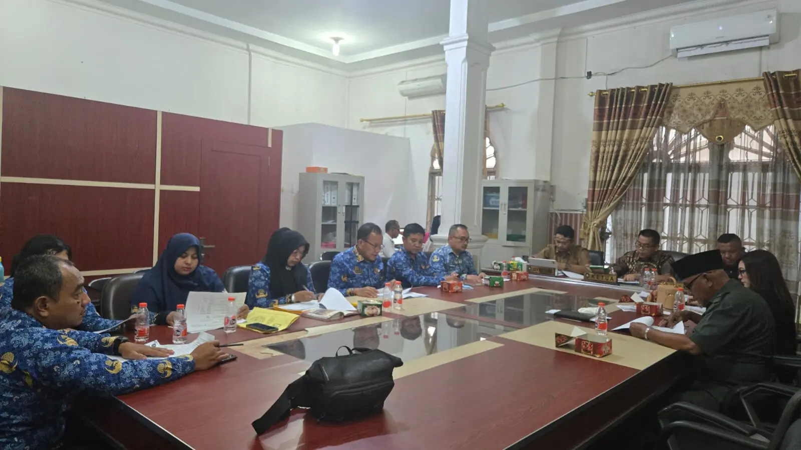  Sekretaris Diskominfo Asahan Hadiri Rapat Pembahasan Ranperda APBD 2026 di Komisi B