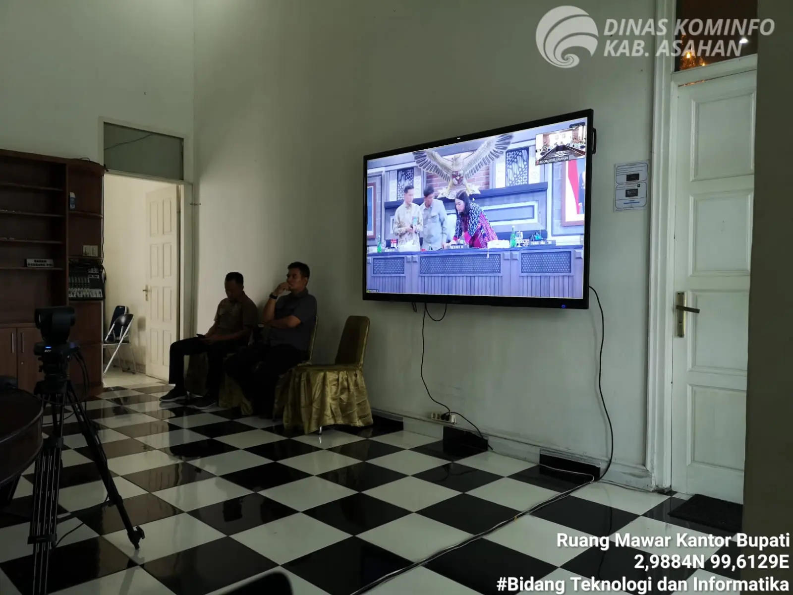  Diskominfo Asahan Fasilitasi Vidcon Rapat Evaluasi Percepatan Pembangunan KDKMP