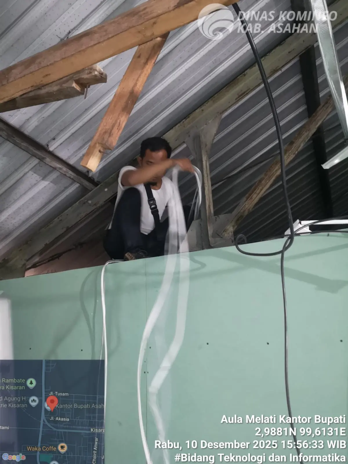  Diskominfo Asahan Lakukan Pemindahan Perangkat di Aula Melati