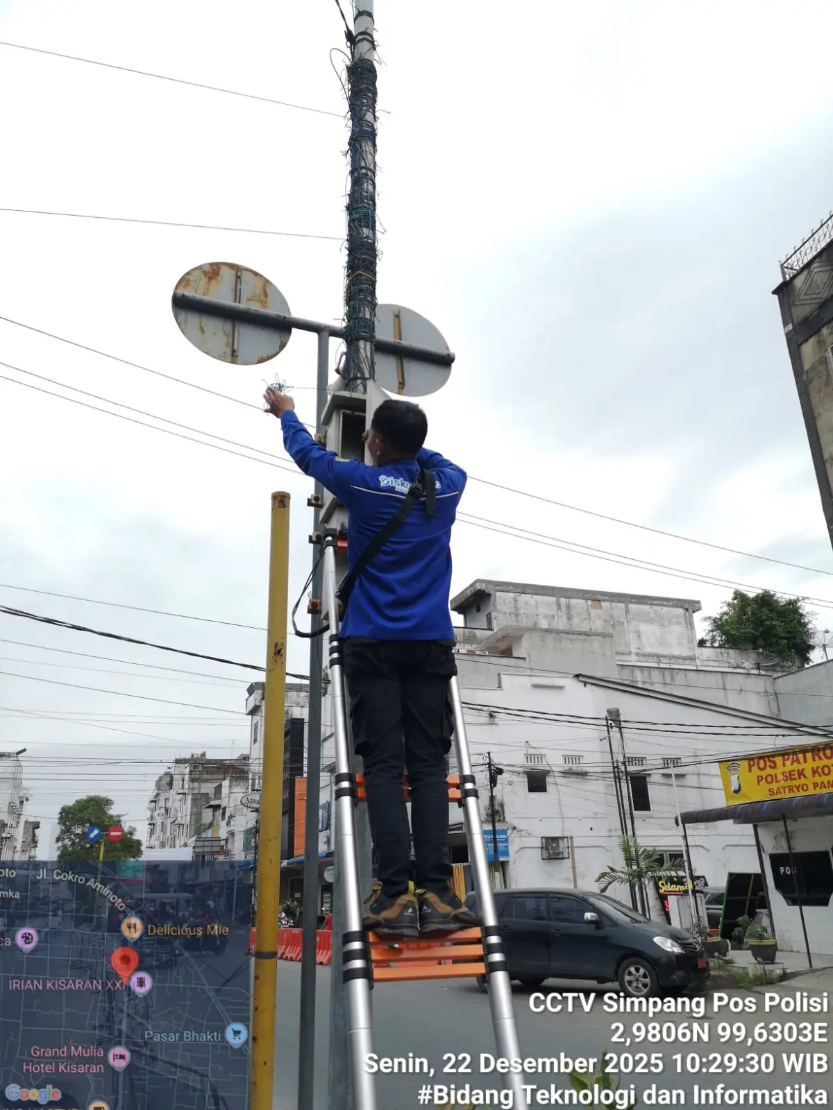  Perbaikan CCTV di Simpang Pos Polisi