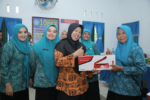 Pemkab Asahan Serahkan Kartu BPJS Ketenagakerjaan Kepada Pekerja Rentan di Asahan